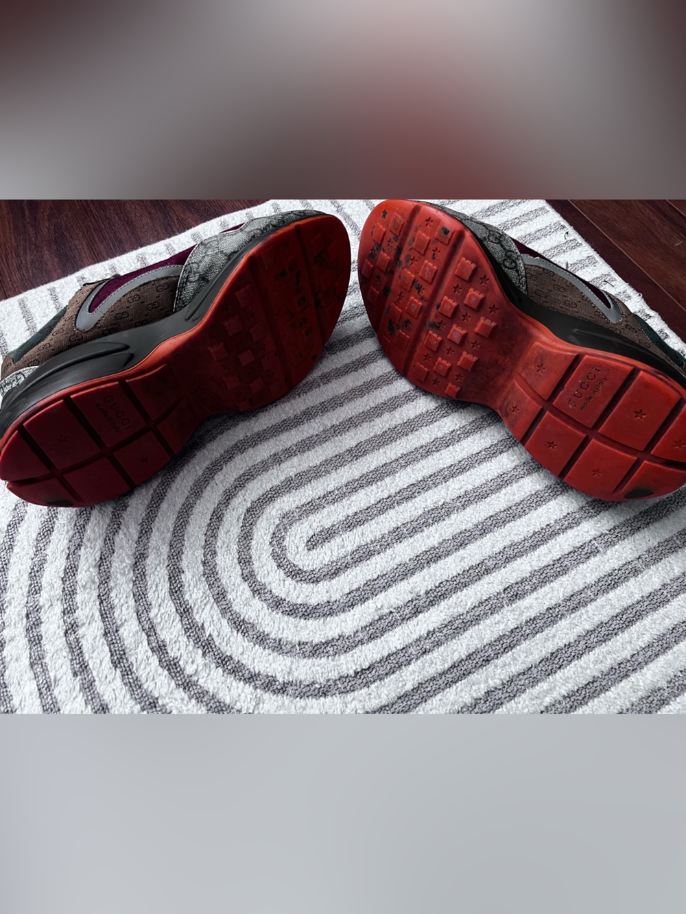 Gucci Rhyton Runner - Picture 3 of 8